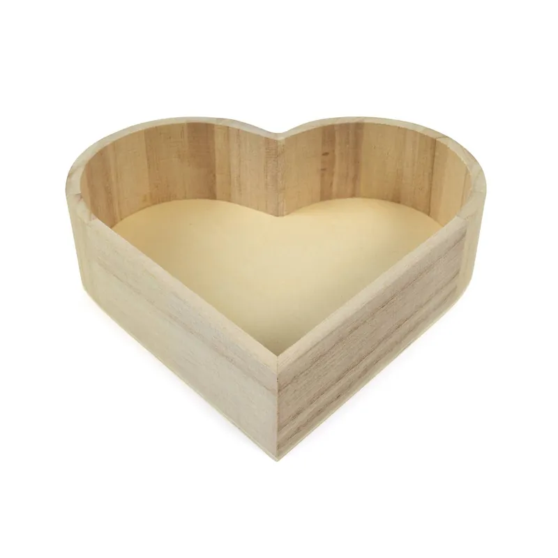 Wooden Heart Tray 20cm x 20cm x 5cm Get Yours