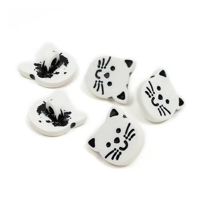 Direct From Manufacturer Hemline White Novelty Cat Button 5 Pack