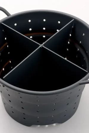 "As Is" Prepology Silicone Steamer with Divider Direct From Factory